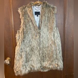 Banana Republic Faux Fur Vest in Brown